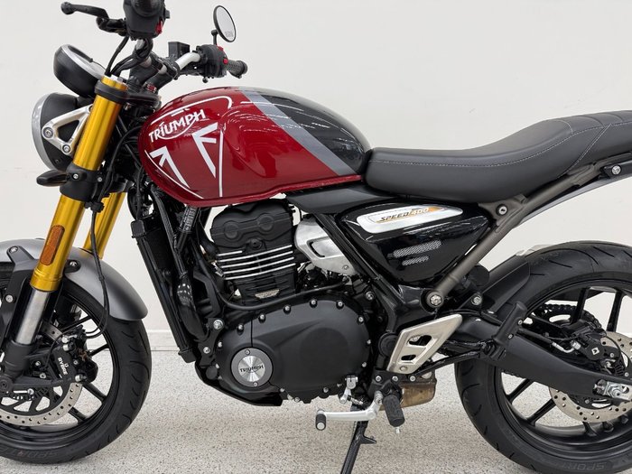 2025 Triumph 2025 Triumph 400CC SPEED 400 Carnival Red