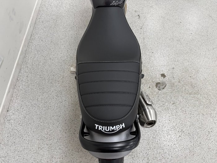 2025 Triumph 2025 Triumph 400CC SPEED 400 Carnival Red