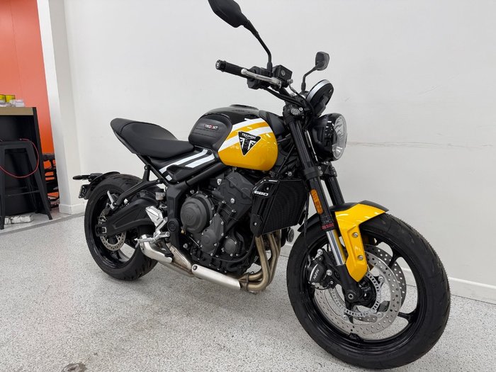 2026 Triumph 2026 Triumph 660CC Trident LAMS Yellow