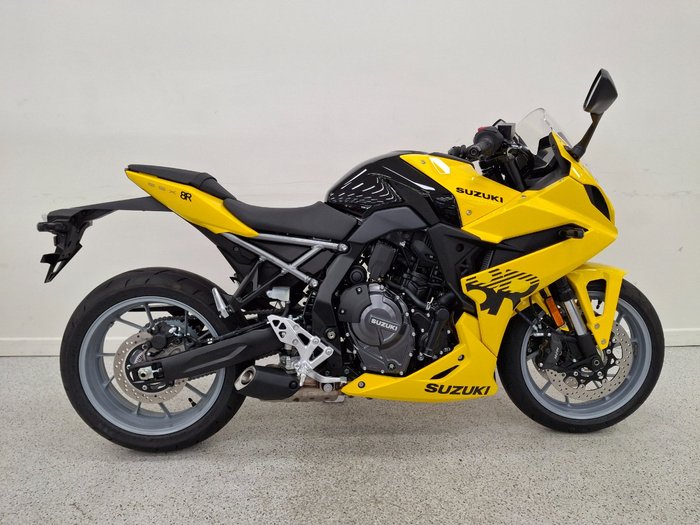 2025 Suzuki GSX-8R (GSX800FRQ) Yellow