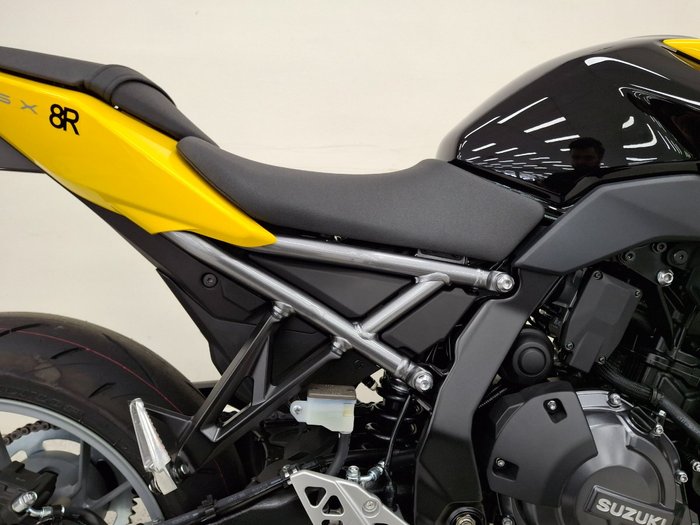 2025 Suzuki GSX-8R (GSX800FRQ) Yellow