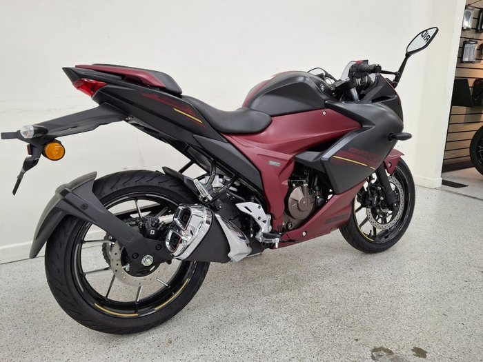 2025 Suzuki GIXXER SF Black