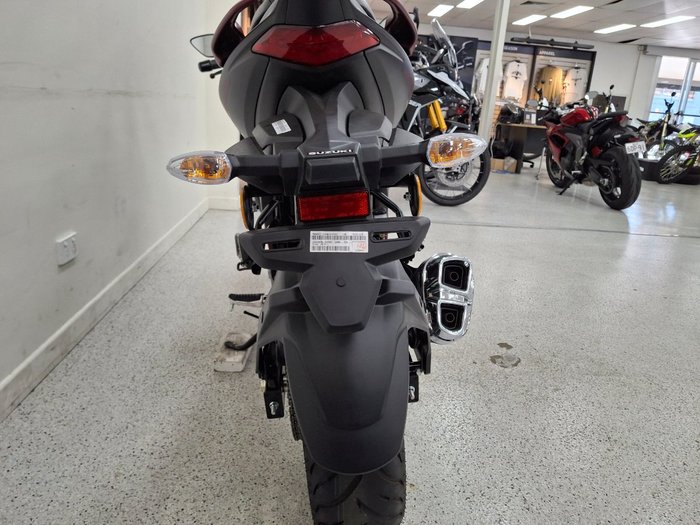 2025 Suzuki GIXXER SF Black