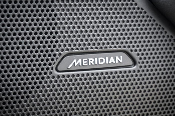 2024 Land Rover Range Rover Velar P400 Dynamic SE