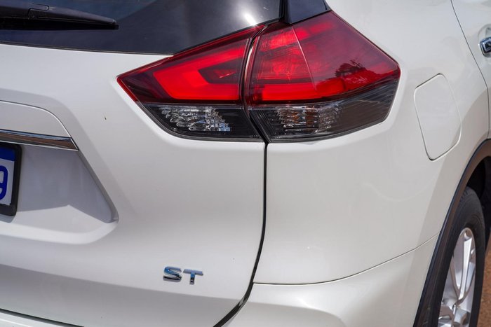 2020 Nissan X-TRAIL ST