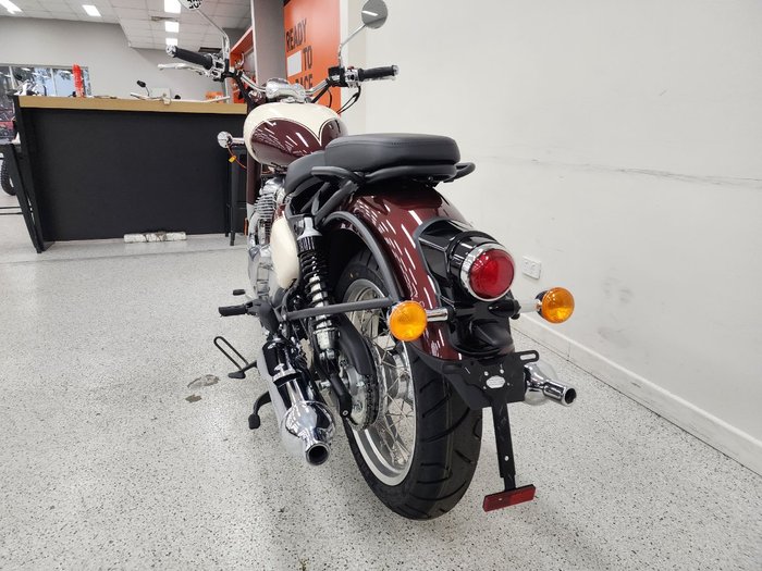 2025 Royal Enfield CLASSIC 650 Red