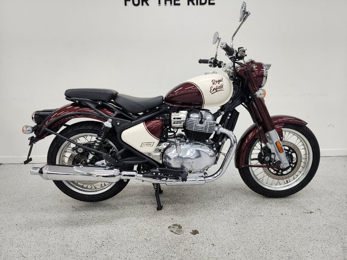 2025 Royal Enfield CLASSIC 650 Red
