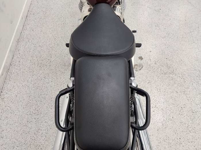 2025 Royal Enfield CLASSIC 650 Red