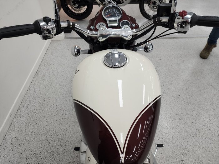 2025 Royal Enfield CLASSIC 650 Red