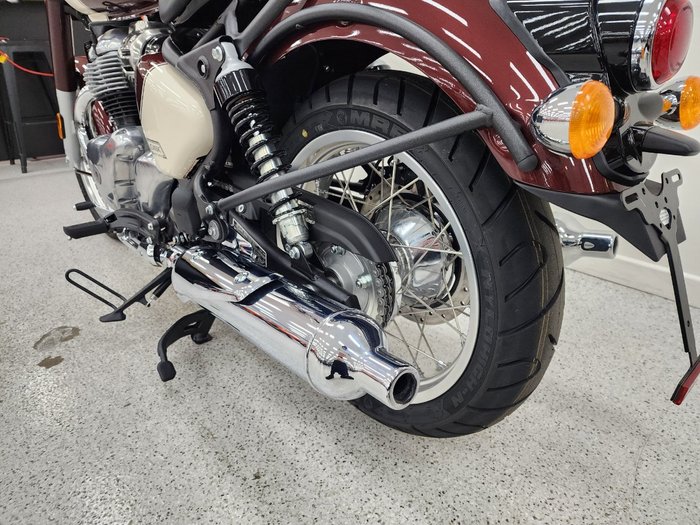 2025 Royal Enfield CLASSIC 650 Red