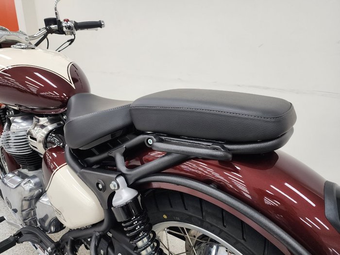 2025 Royal Enfield CLASSIC 650 Red