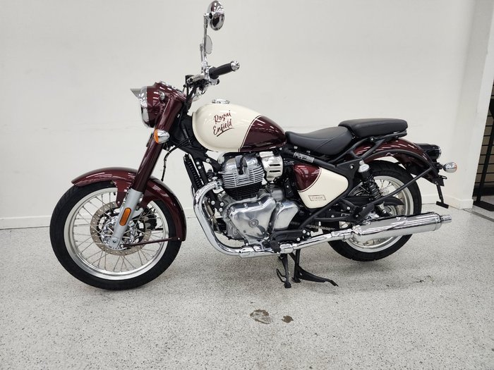 2025 Royal Enfield CLASSIC 650 Red
