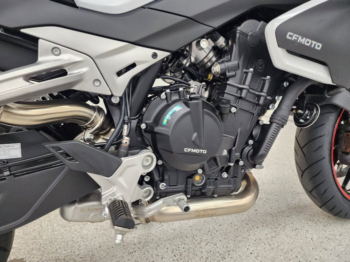 2024 CFMOTO 2024 Cf Moto 800CC 800NK ADVANCED White