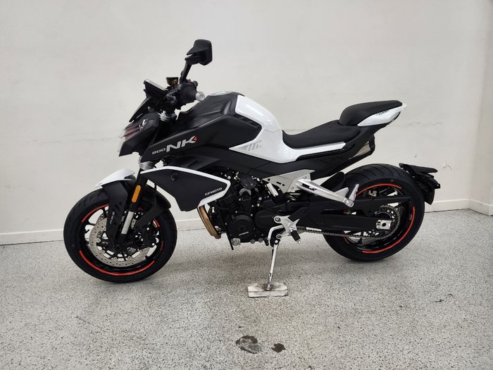 2024 CFMOTO 2024 Cf Moto 800CC 800NK ADVANCED White