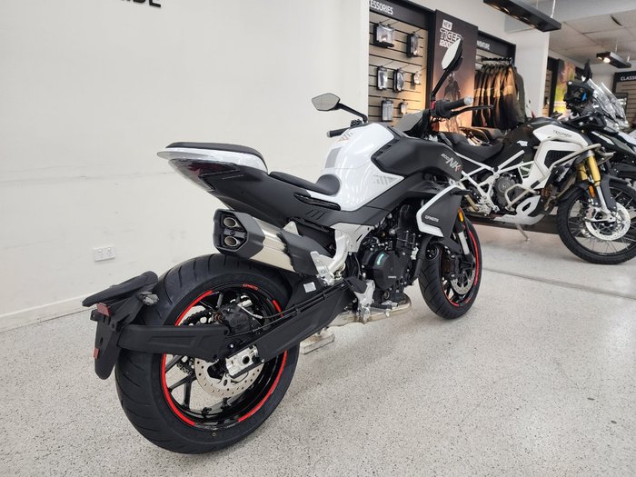 2024 CFMOTO 2024 Cf Moto 800CC 800NK ADVANCED White