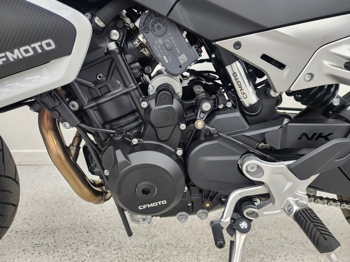 2024 CFMOTO 2024 Cf Moto 800CC 800NK ADVANCED White