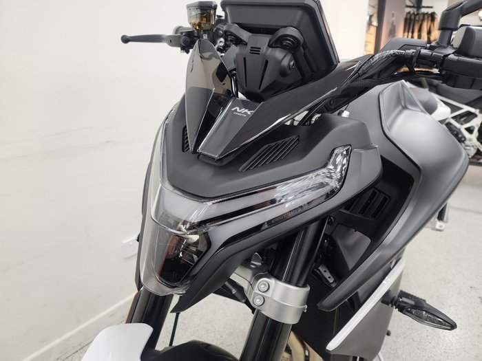 2024 CFMOTO 2024 Cf Moto 800CC 800NK ADVANCED White