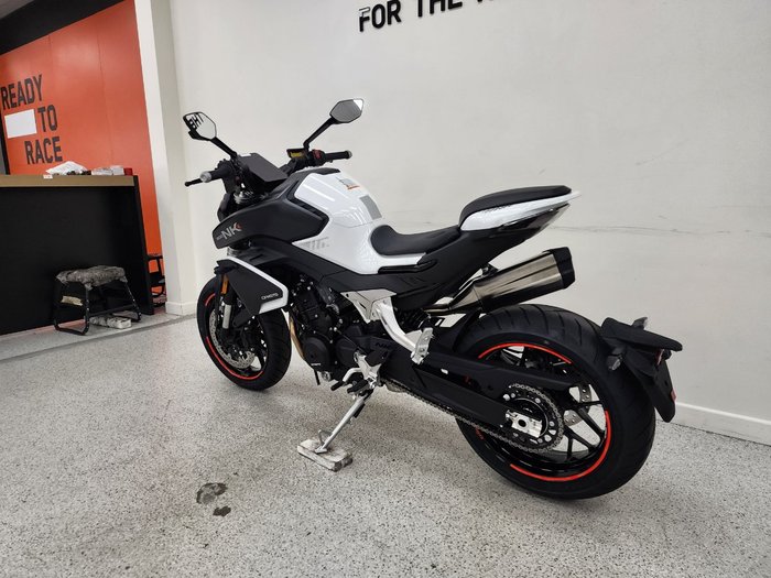 2024 CFMOTO 2024 Cf Moto 800CC 800NK ADVANCED White