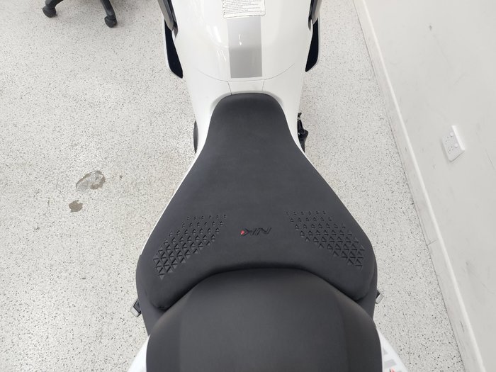 2024 CFMOTO 2024 Cf Moto 800CC 800NK ADVANCED White