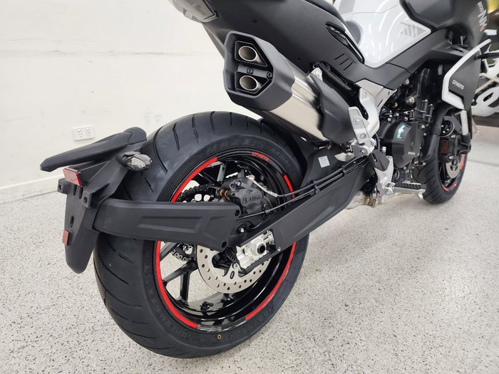 2024 CFMOTO 2024 Cf Moto 800CC 800NK ADVANCED White