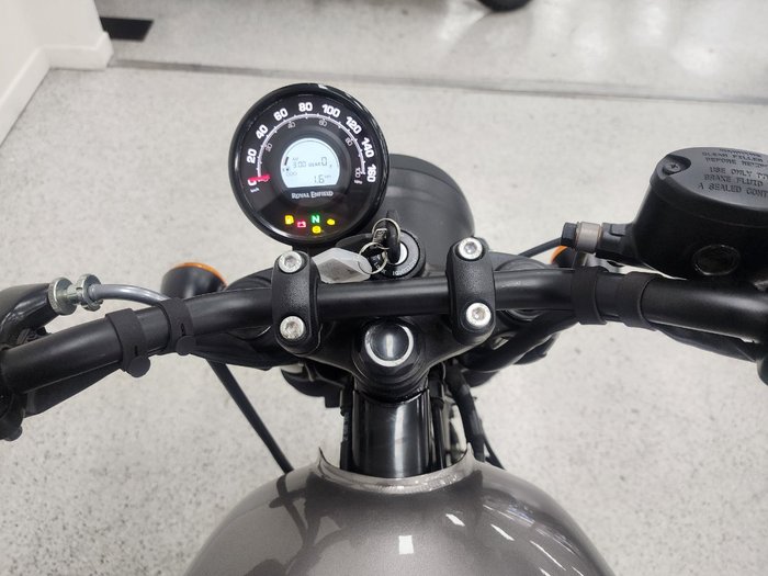 2025 Royal Enfield HUNTER 350 LONDON RED