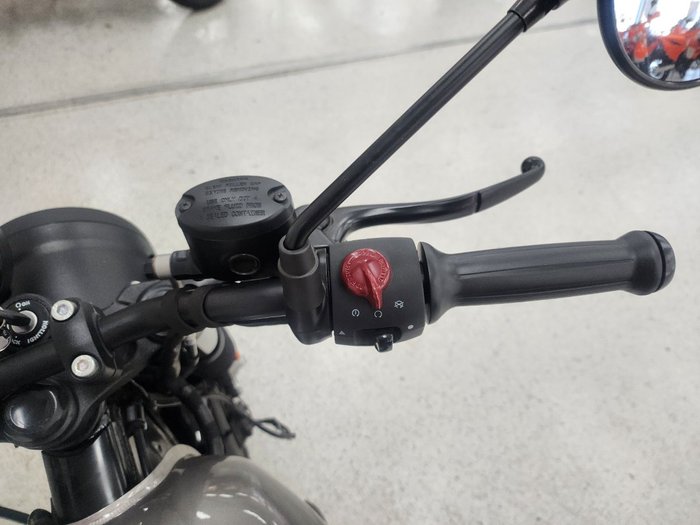 2025 Royal Enfield HUNTER 350 LONDON RED