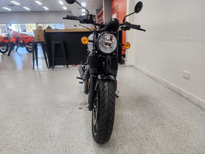 2025 Royal Enfield HUNTER 350 LONDON RED