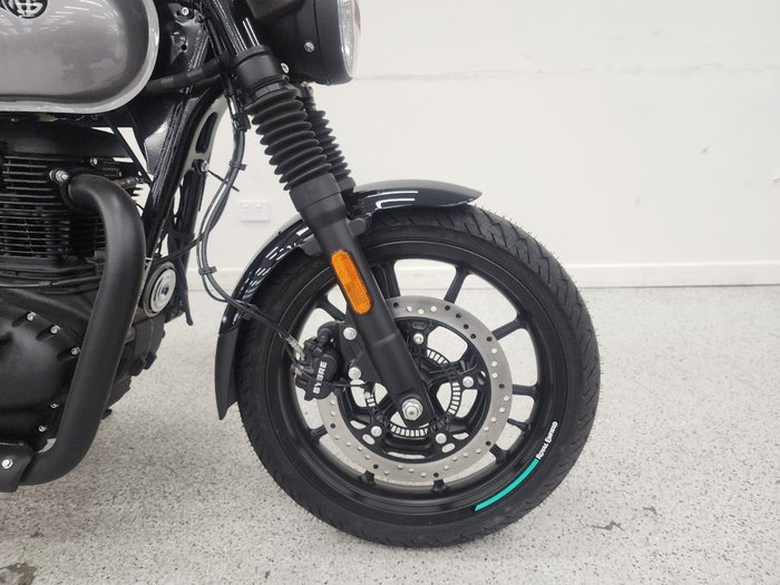 2025 Royal Enfield HUNTER 350 LONDON RED