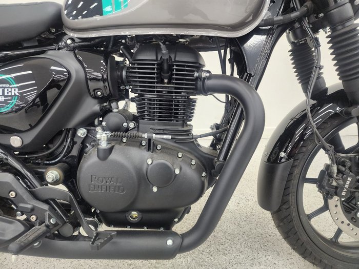 2025 Royal Enfield HUNTER 350 LONDON RED
