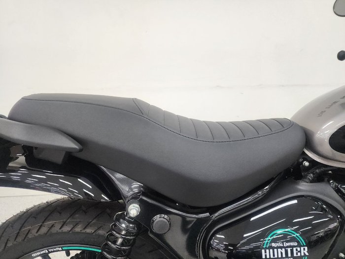 2025 Royal Enfield HUNTER 350 LONDON RED