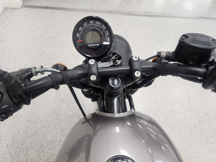 2025 Royal Enfield HUNTER 350 LONDON RED