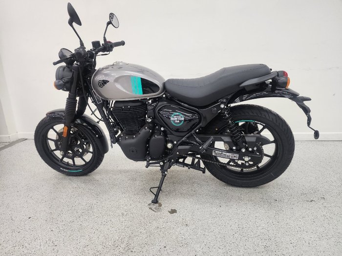 2025 Royal Enfield HUNTER 350 LONDON RED