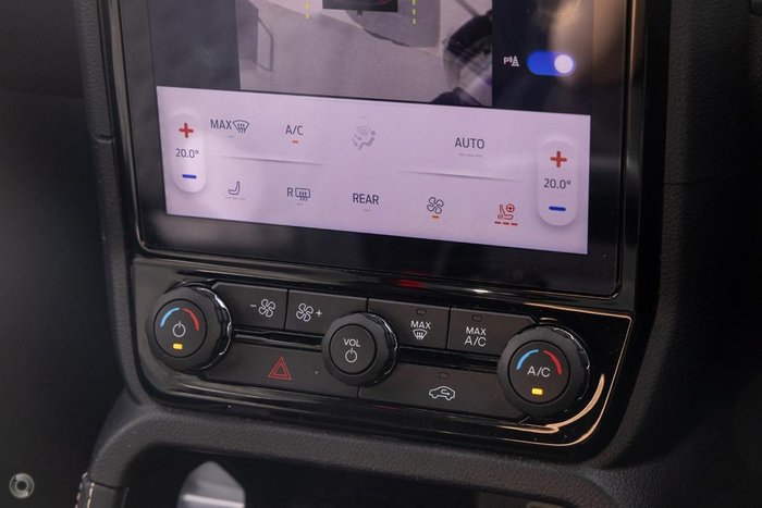 2022 Ford Everest Platinum