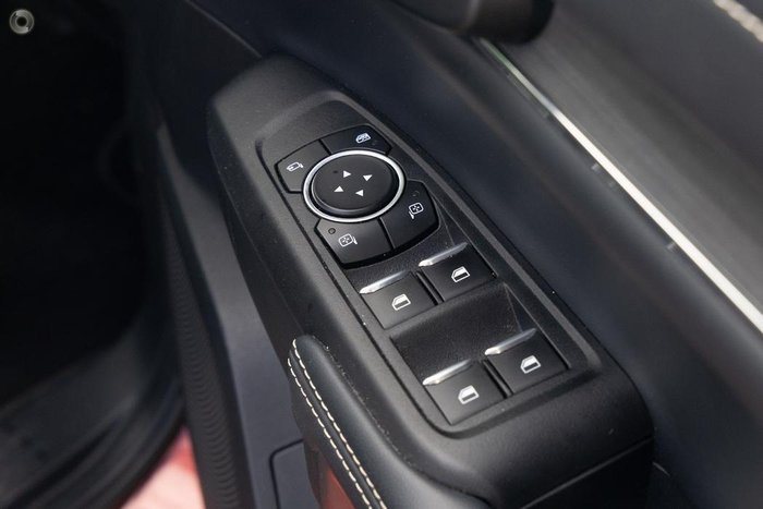 2022 Ford Everest Platinum