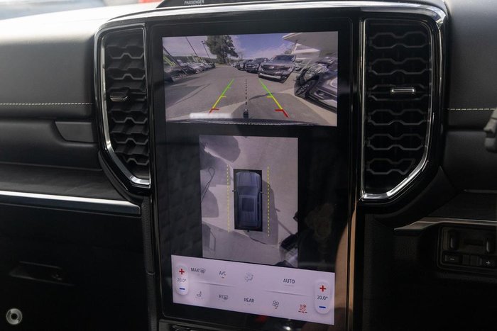 2022 Ford Everest Platinum