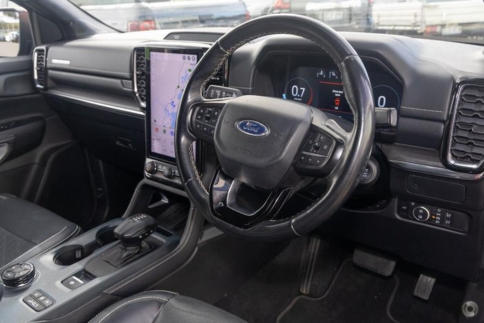 2022 Ford Everest Platinum