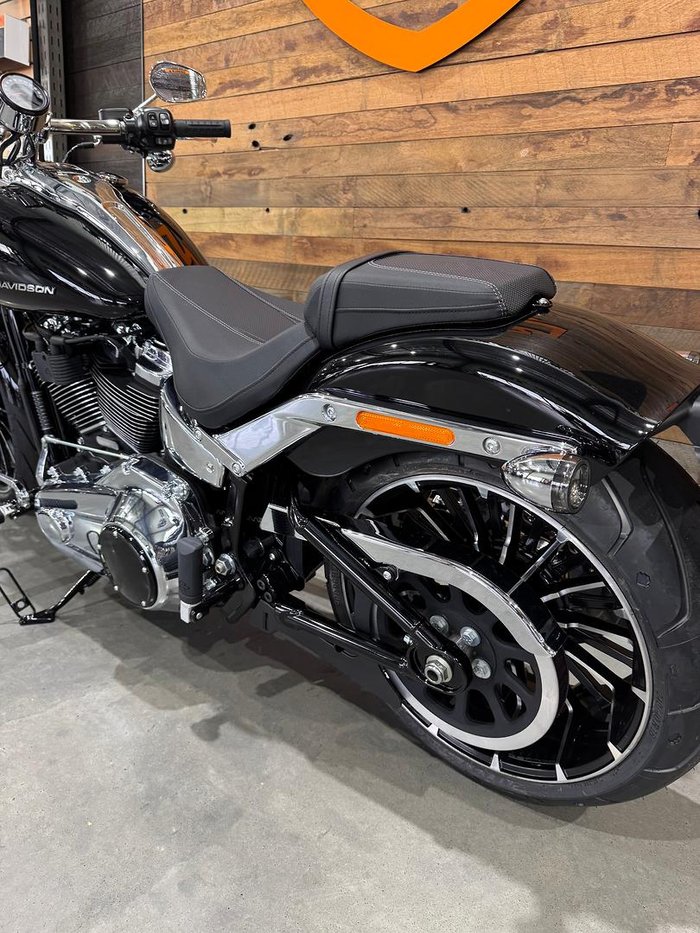 2025 Harley-Davidson Breakout 117 (FXBR) Softail Black