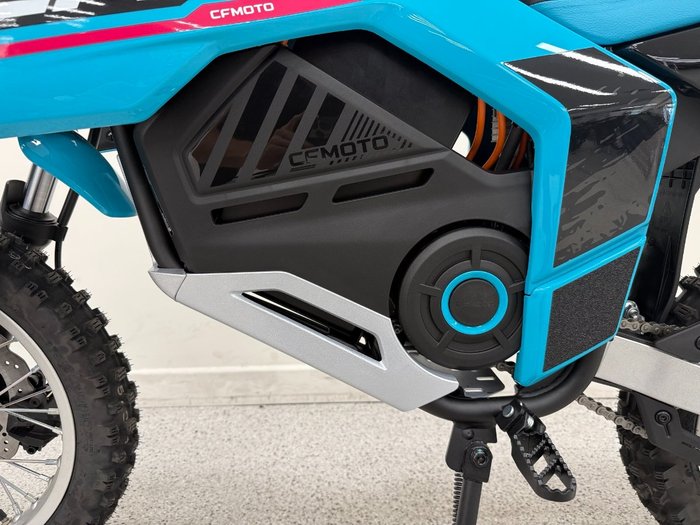 2025 CFMOTO CX-5E Blue