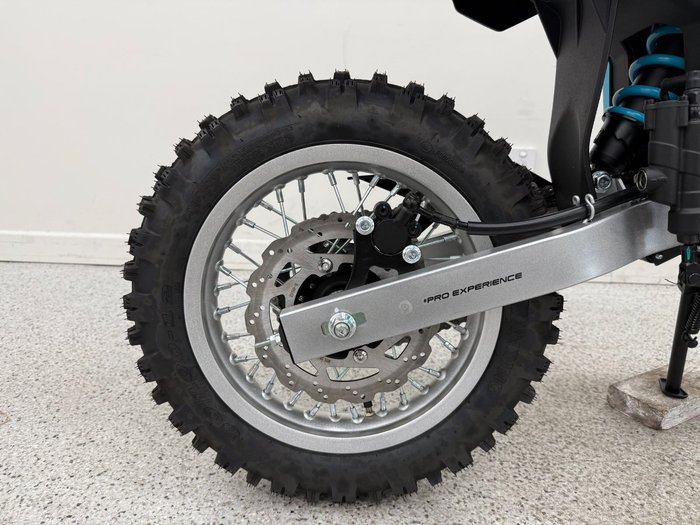 2025 CFMOTO CX-5E Blue