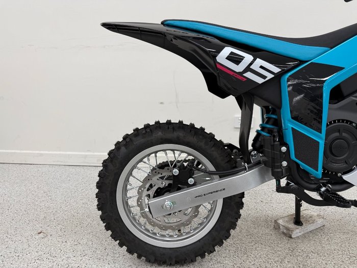 2025 CFMOTO CX-5E Blue