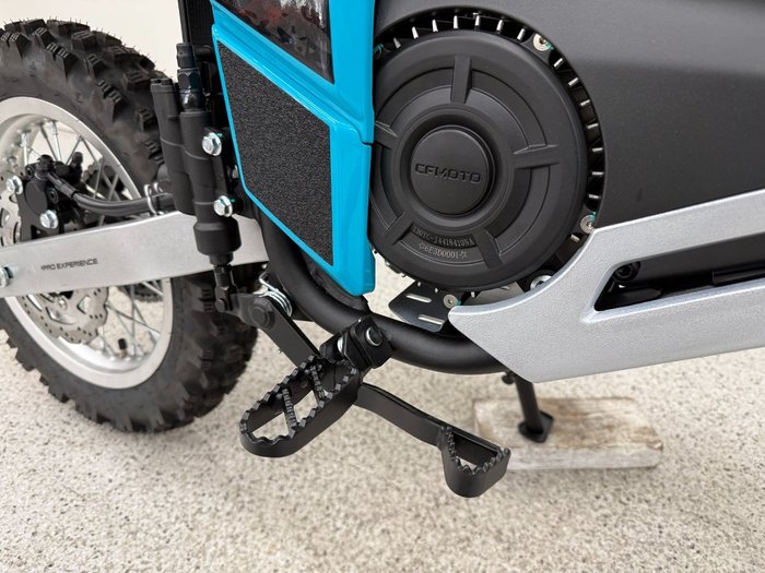 2025 CFMOTO CX-5E Blue