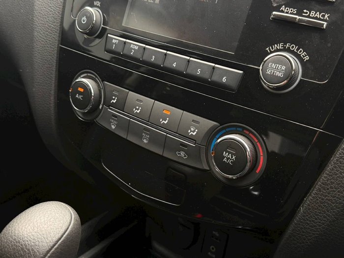 2015 Nissan X-TRAIL ST