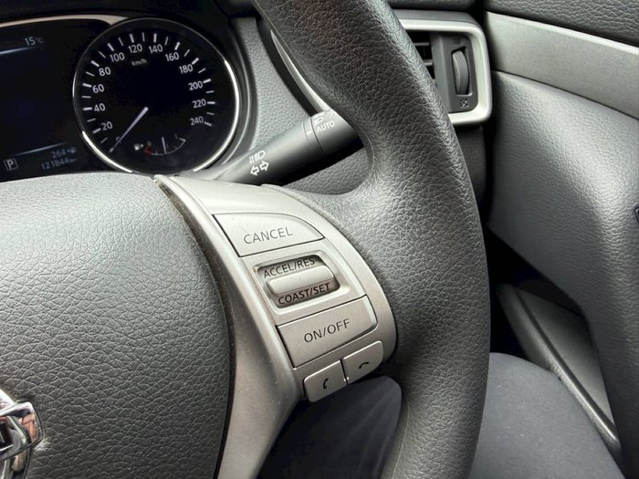 2015 Nissan X-TRAIL ST