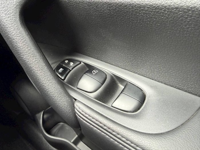 2015 Nissan X-TRAIL ST