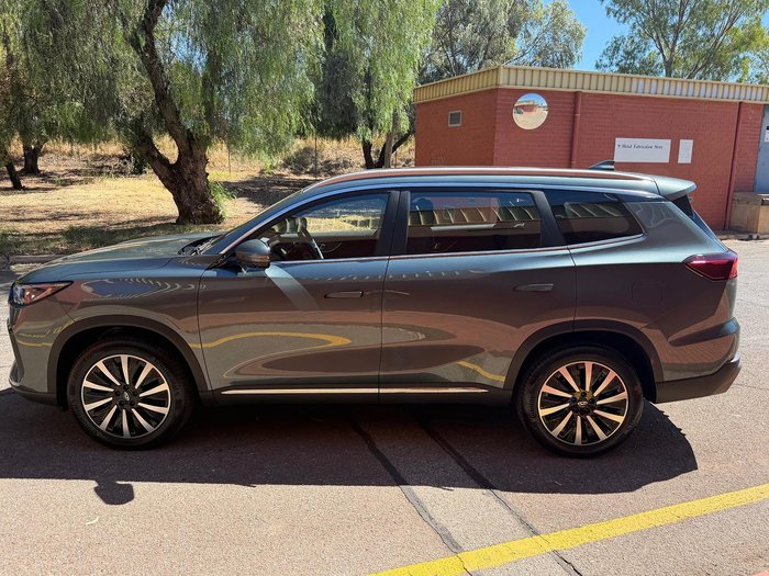 2025 Chery Tiggo 8 Super Hybrid Urban