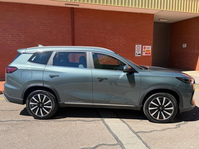 2025 Chery Tiggo 8 Super Hybrid Urban