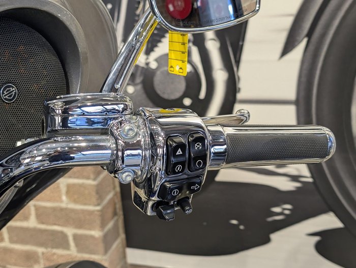 2017 Harley-Davidson CVO Limited 117 (FLHTKSE) Touring Silver