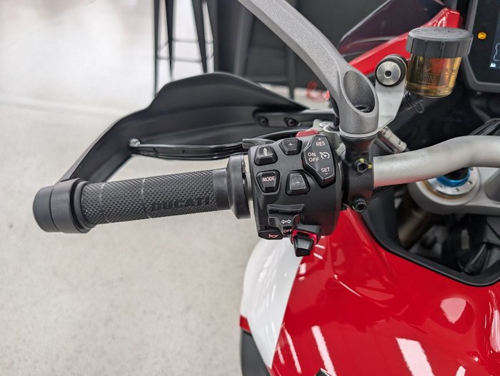 2023 DUCATI MULTISTRADA V4 PIKES PEAK Red