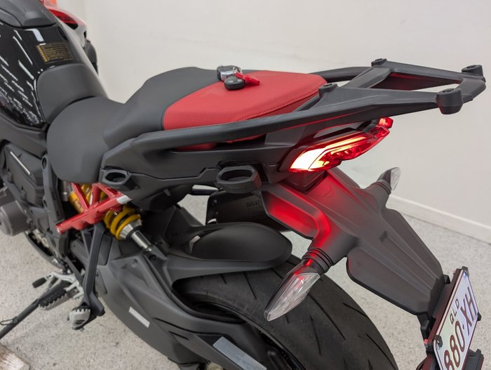 2023 DUCATI MULTISTRADA V4 PIKES PEAK Red