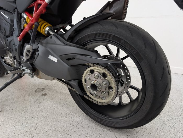 2023 DUCATI MULTISTRADA V4 PIKES PEAK Red